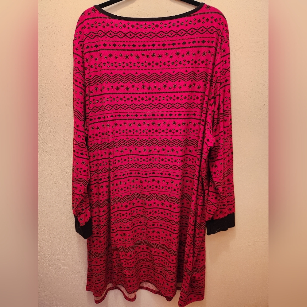 Croft & Barrow Red and Black Patterned Nightgown Size 3X - Picture 2 of 3